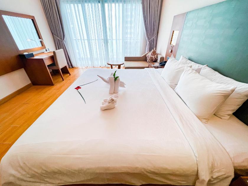 Phòng Giường Đôi Có Ban Công