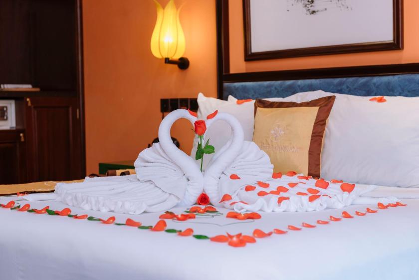 Phòng Deluxe Có Giường Cỡ King