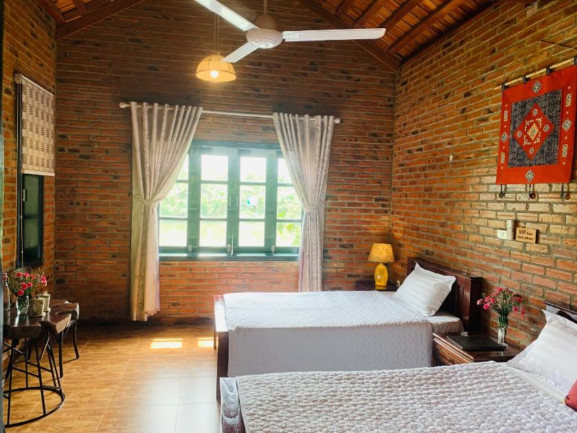 Bungalow 3 Người Nhìn Ra Hồ