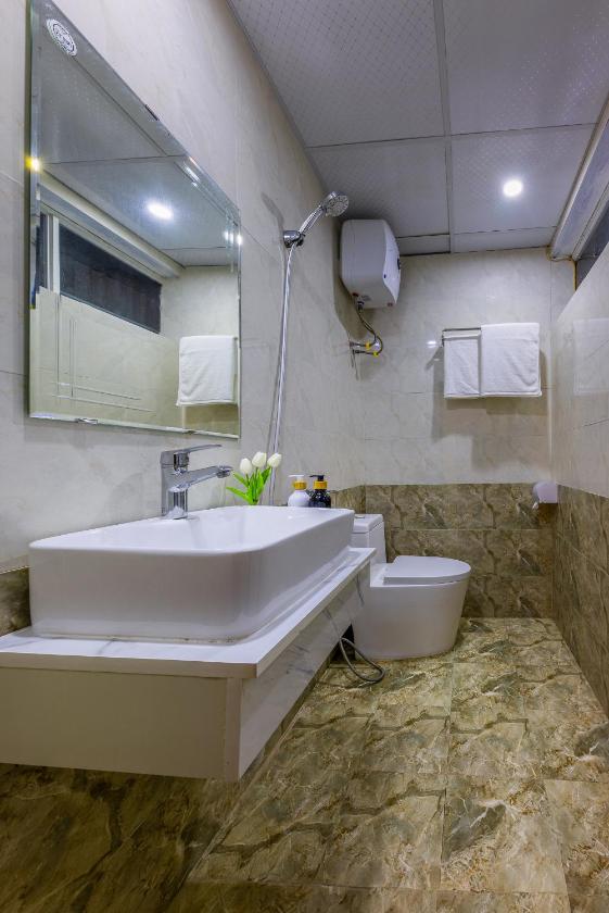 Phòng 4 Người Có Phòng Tắm Riêng