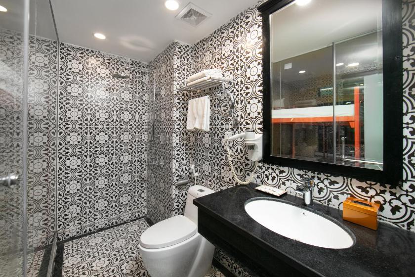 Giường Trong Phòng Nghỉ Tập Thể 8 Giường Cho Cả Nam Và Nữ