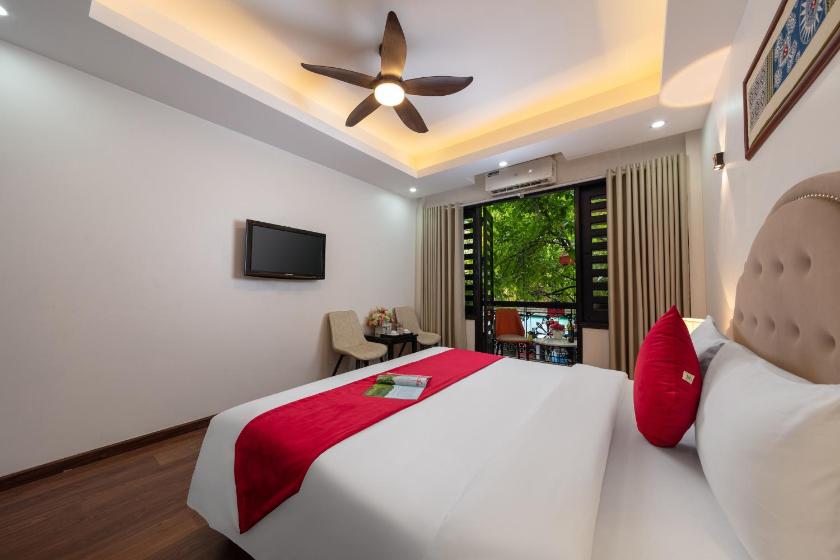 Phòng Có Giường Cỡ King Với Ban Công