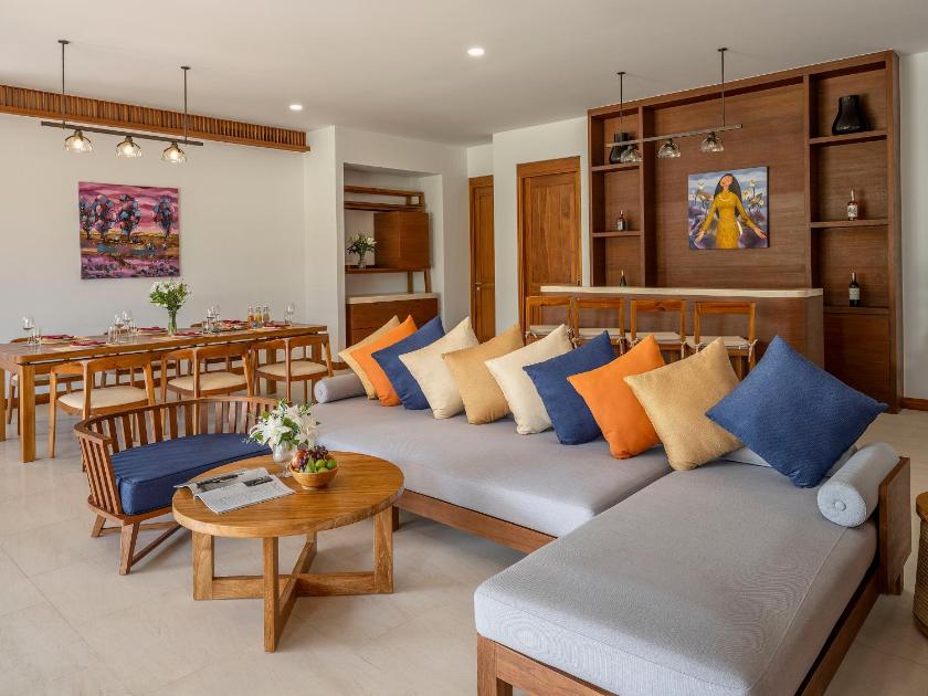 Biệt Thự 4 Phòng Ngủ Có Hồ Bơi Nhìn Ra Biển