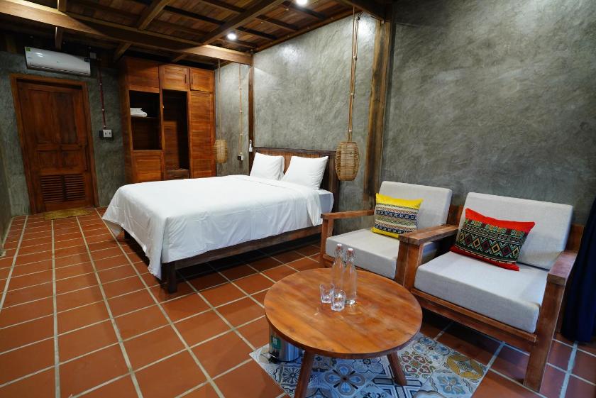 Phòng Có Giường Cỡ King Với Ban Công