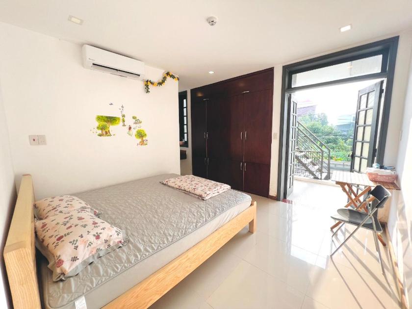 Phòng Có Giường Cỡ Queen Với Ban Công
