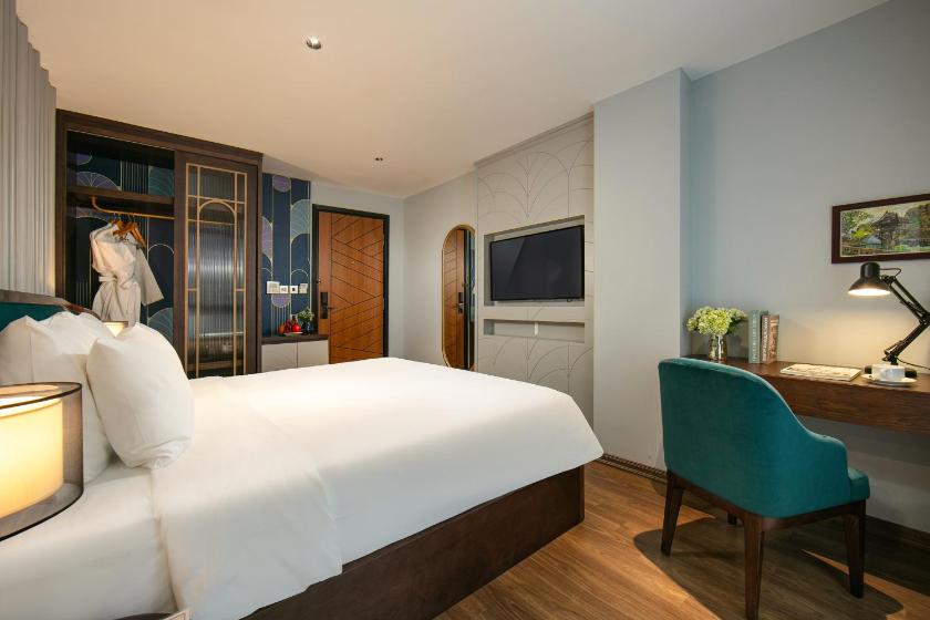 Phòng Deluxe Giường Đôi Nhìn Ra Thành Phố Phòng Deluxe Giường Đôi Nhìn Ra Thành Phố