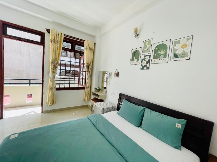 Phòng Deluxe Giường Đôi Có Ban Công Phòng Deluxe Giường Đôi Có Ban Công