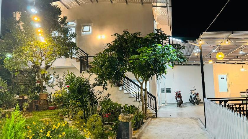 Phòng Có Giường Cỡ King Với Ban Công Phòng Có Giường Cỡ King Với Ban Công