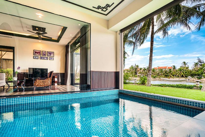 Biệt Thự 3 Phòng Ngủ Có Hồ Bơi Riêng Và Nhìn Ra Sông