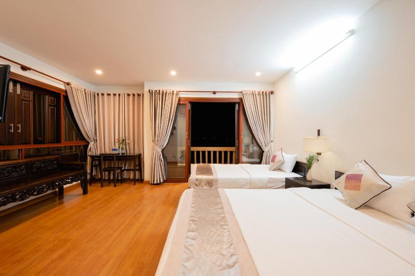 Phòng Deluxe cho 3 Người Phòng Deluxe cho 3 Người