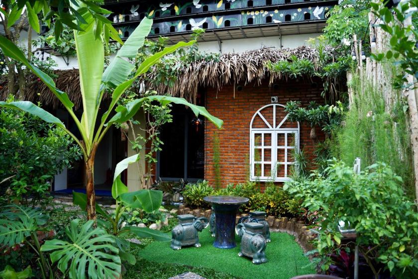 Phòng Có Giường Cỡ King Nhìn Ra Vườn