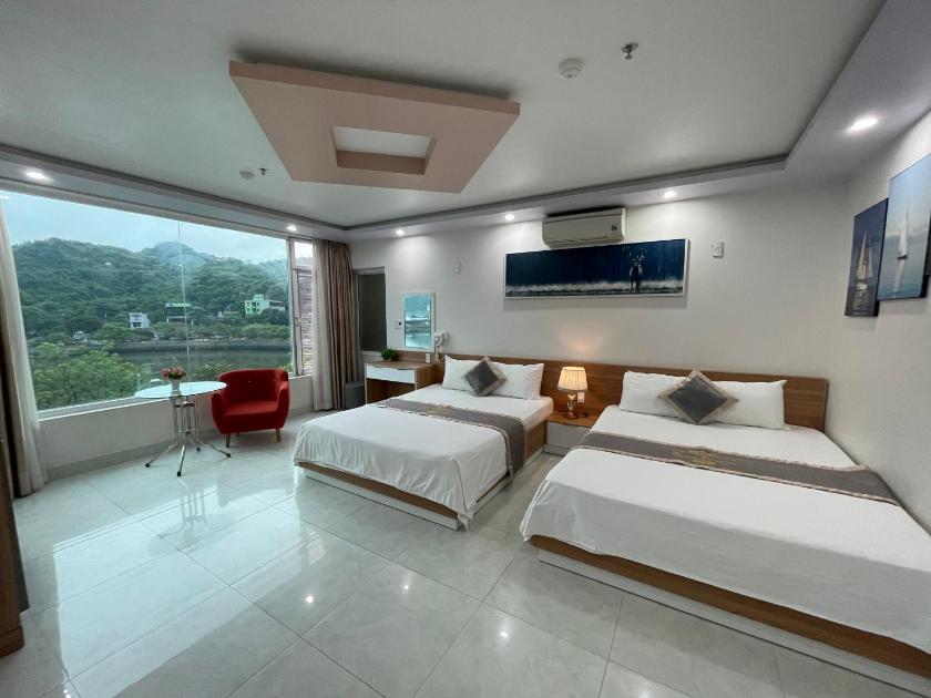 Suite Deluxe Nhìn Ra Biển Suite Deluxe Nhìn Ra Biển