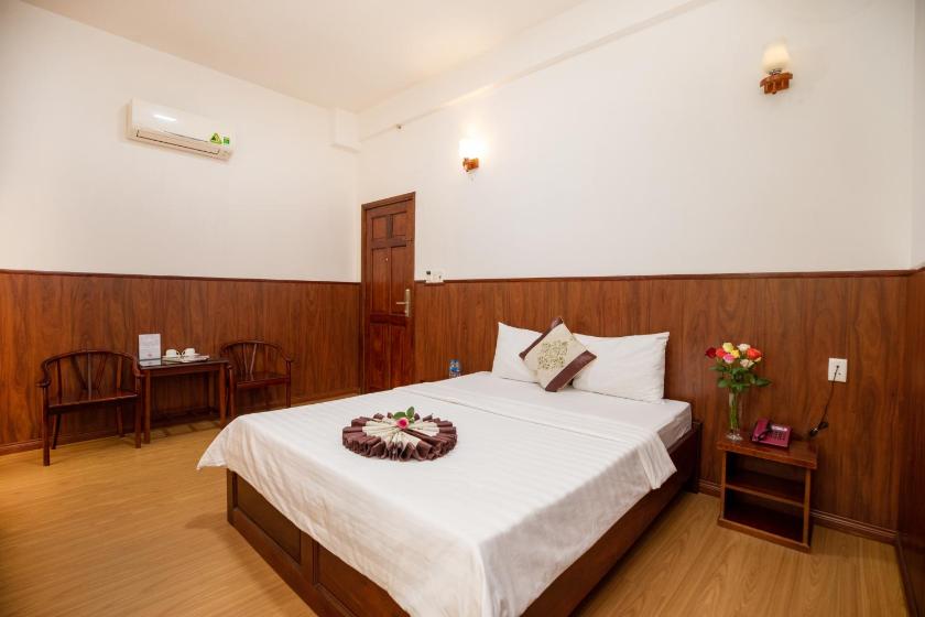 Phòng Giường Đôi Có Ban Công