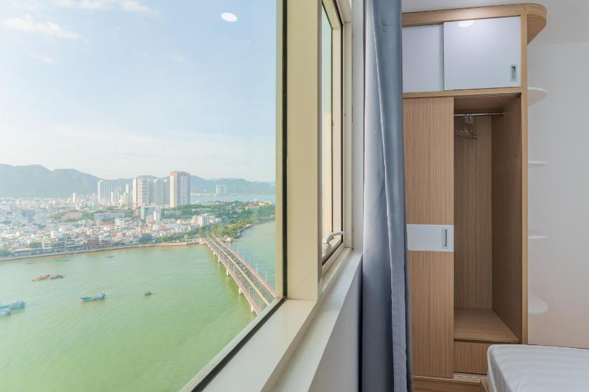 Three-Bedroom Apartment - Oceanfront