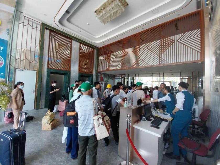 Phòng Deluxe 2 Giường Đơn Nhìn Ra Thành Phố Phòng Deluxe 2 Giường Đơn Nhìn Ra Thành Phố