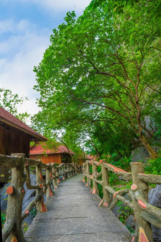 Bungalow với Sân hiên