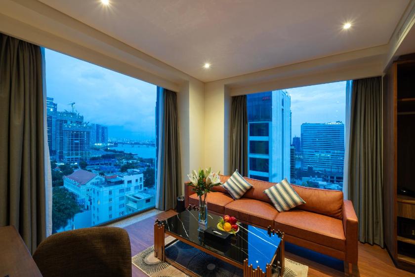 Suite Nhìn Ra Thành Phố