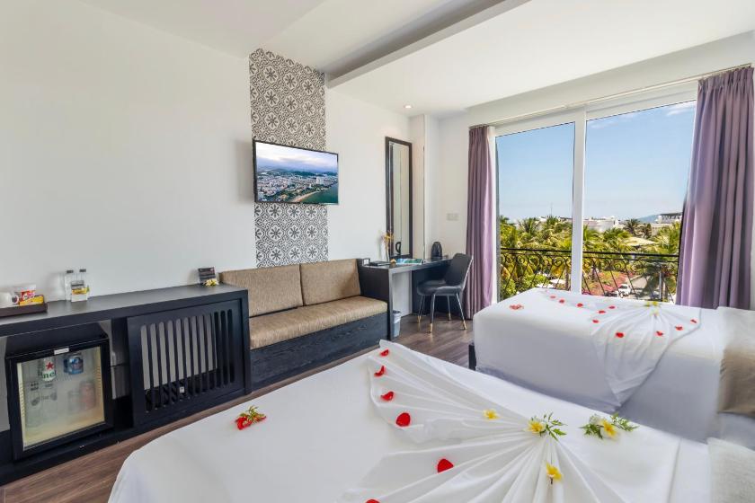 Phòng Superior 2 Giường Đơn Nhìn Ra Vườn Phòng Superior 2 Giường Đơn Nhìn Ra Vườn