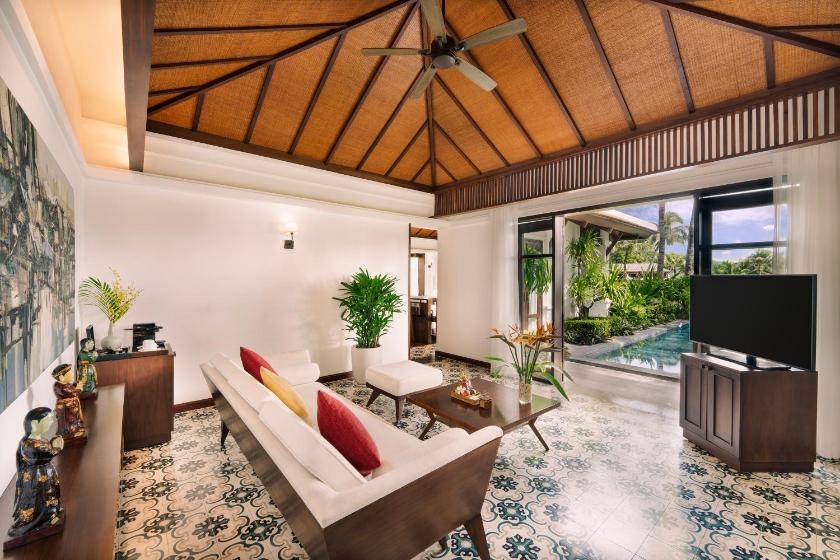 Biệt thự có Hồ bơi Riêng và Tầm nhìn ra Biển Biệt thự có Hồ bơi Riêng và Tầm nhìn ra Biển