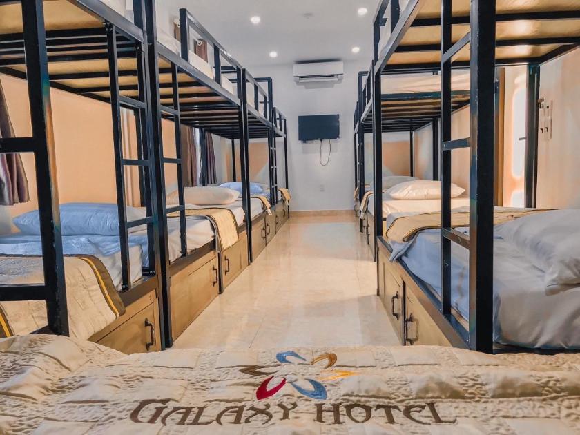 Giường Trong Phòng Ngủ Tập Thể 8 Giường