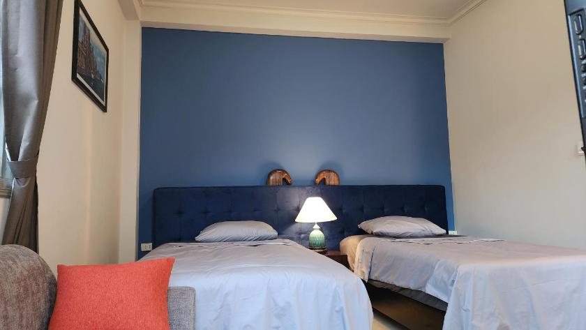 Phòng 2 giường đơn có ban công