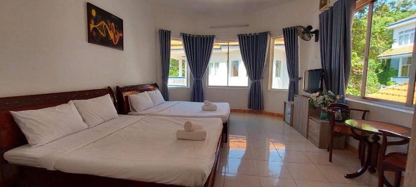 Phòng Tiêu Chuẩn Giường Đôi/2 Giường Đơn Nhìn Ra Vườn