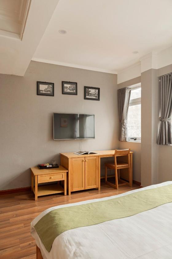 Phòng Có Giường Cỡ Queen