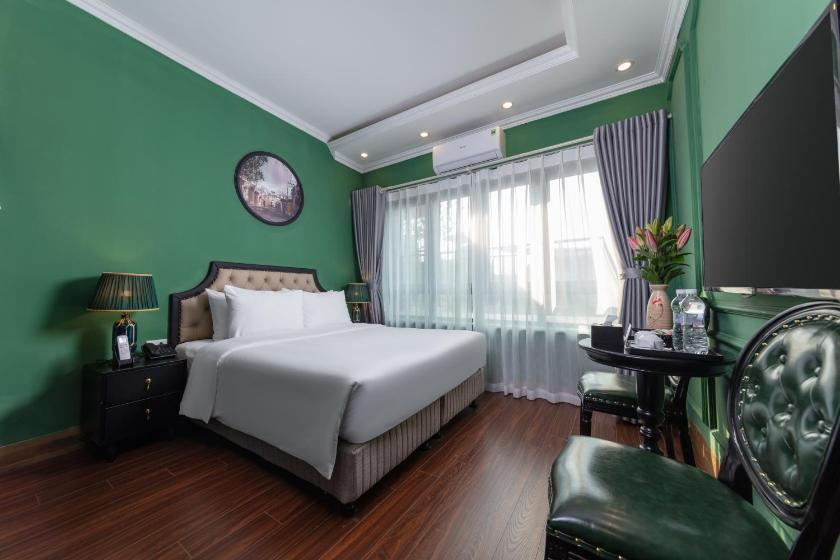 Suite Deluxe Có Giường Cỡ Queen