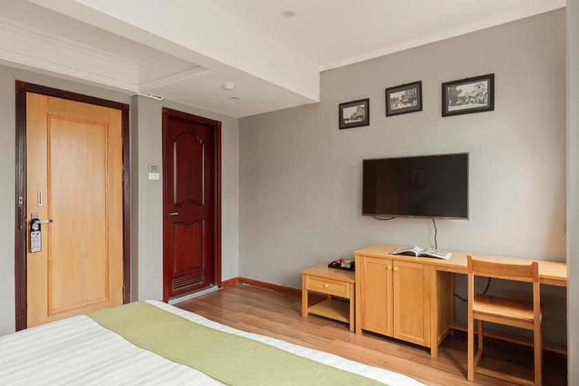 Phòng Có Giường Cỡ Queen