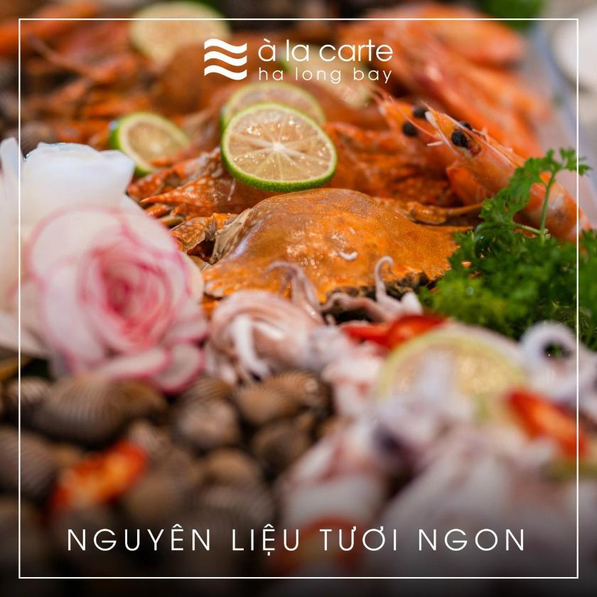 Phòng Có Giường Cỡ King Nhìn Ra Hồ Nước