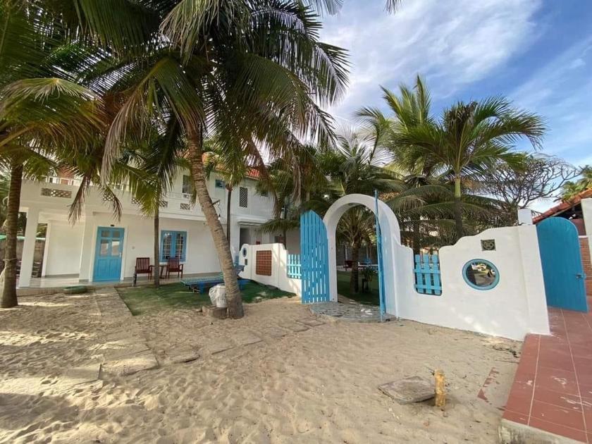 Phòng 4 người nhìn ra vườn