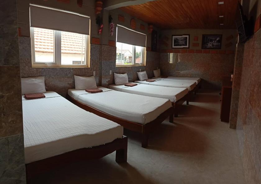 Giường Đơn trong Phòng ngủ tập thể Giường Đơn trong Phòng ngủ tập thể