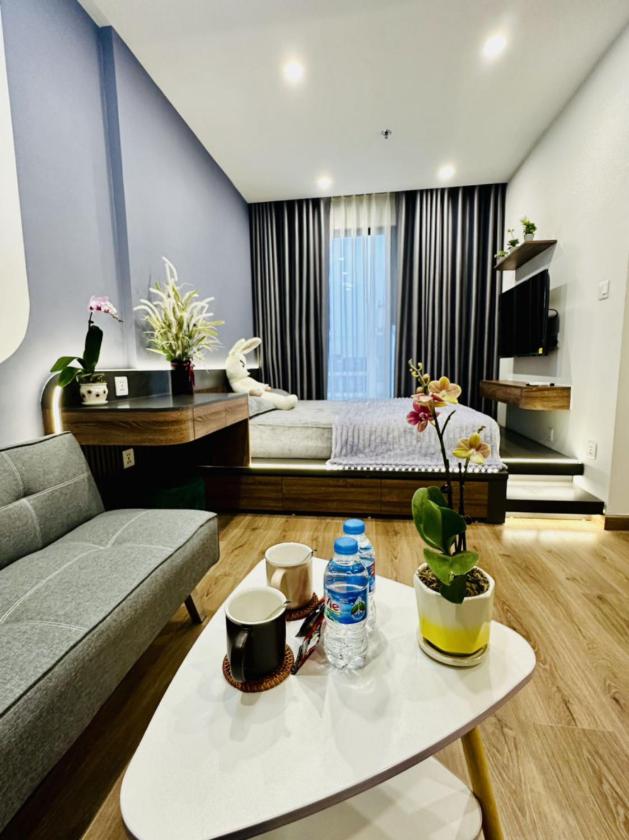 Căn Hộ Nhìn Ra Vườn