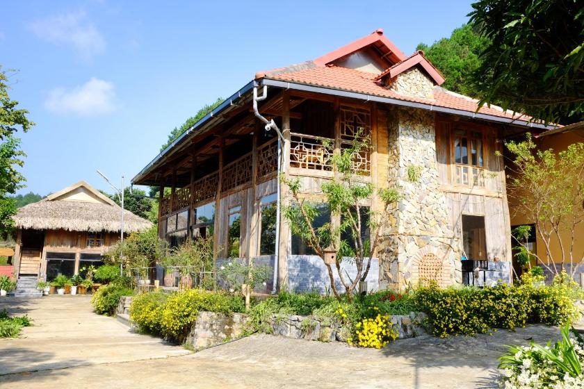 Phòng Ngủ Tập Thể 6 Giường Cho Cả Nam Và Nữ