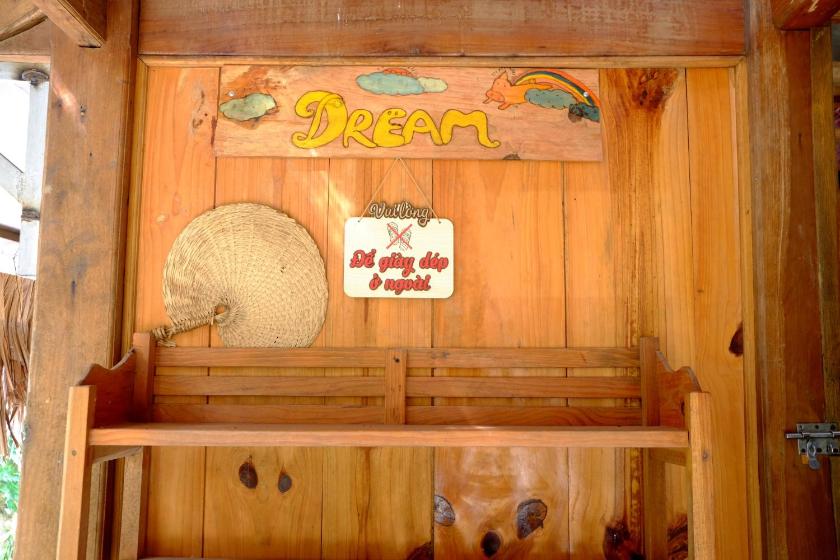 Phòng Ngủ Tập Thể Cho Cả Nam Và Nữ