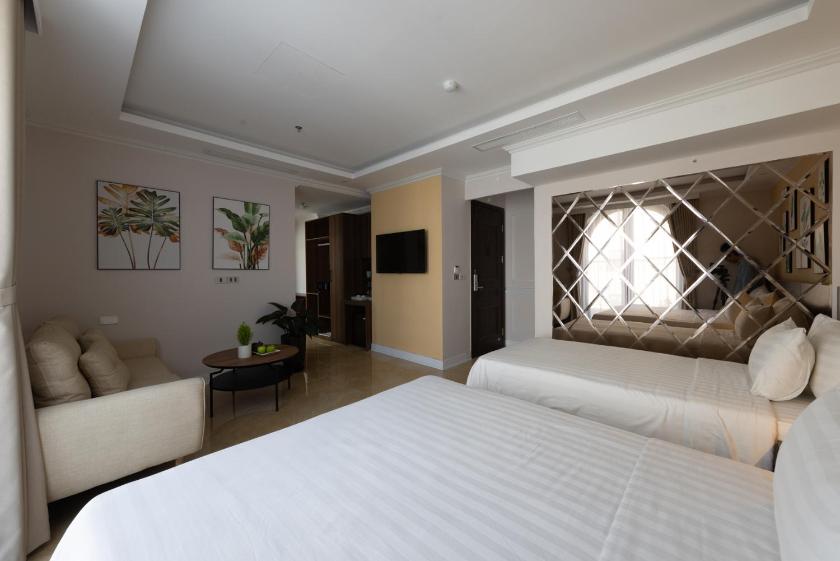 Phòng cho 3 người có Ban Công