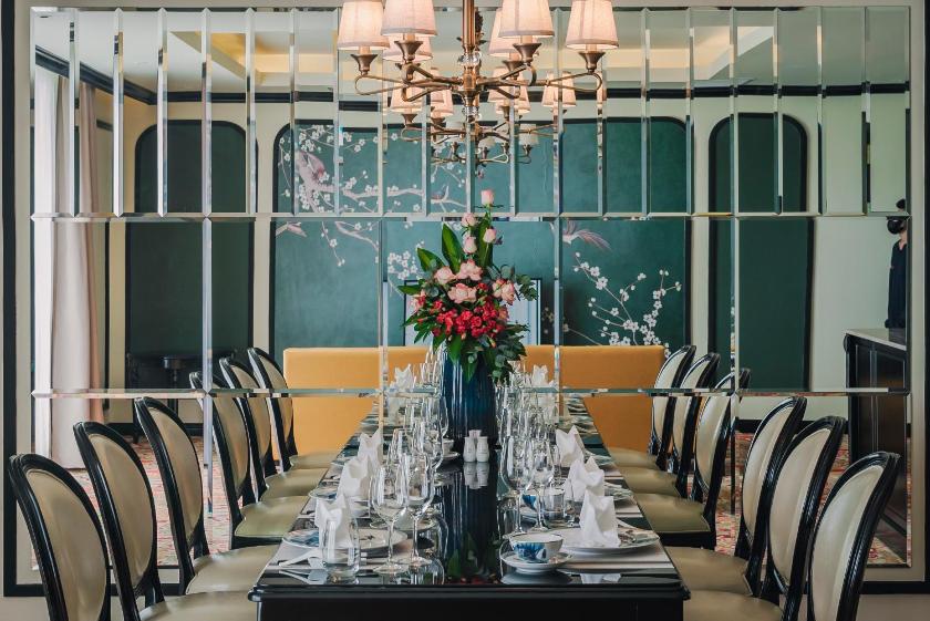 Suite Hạng Tổng Thống + Xe Đưa Đón Miễn Phí Đến Trung Tâm Thành Phố