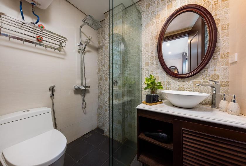 Phòng Deluxe Giường Đôi Có Ban Công