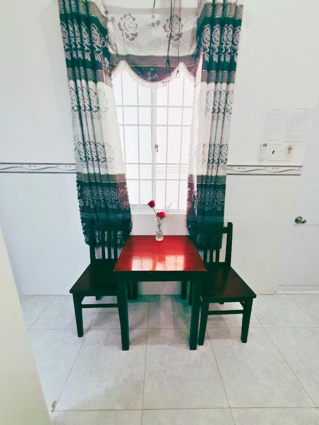 Phòng Deluxe (2 Người lớn + 1 Trẻ em) Phòng Deluxe (2 Người lớn + 1 Trẻ em)