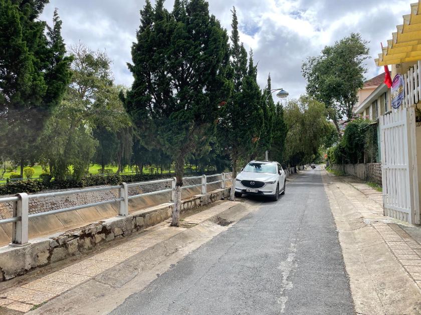 Phòng Giường Đôi Nhìn Ra Hồ Nước Phòng Giường Đôi Nhìn Ra Hồ Nước