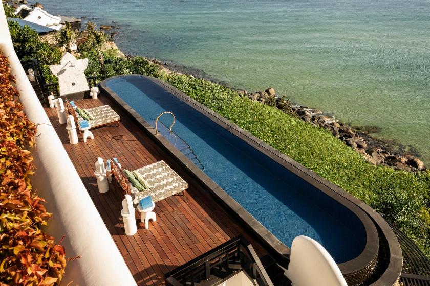 Biệt Thự 4 Phòng Ngủ Có Hồ Bơi Nhìn Ra Biển