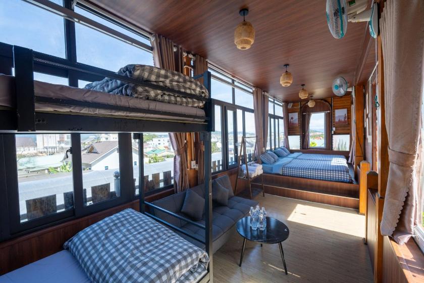 Phòng Gia đình nhìn ra Núi