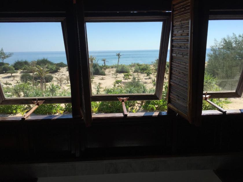 Phòng Giường Đôi Nhìn ra Biển - Phong cách Huế Cổ