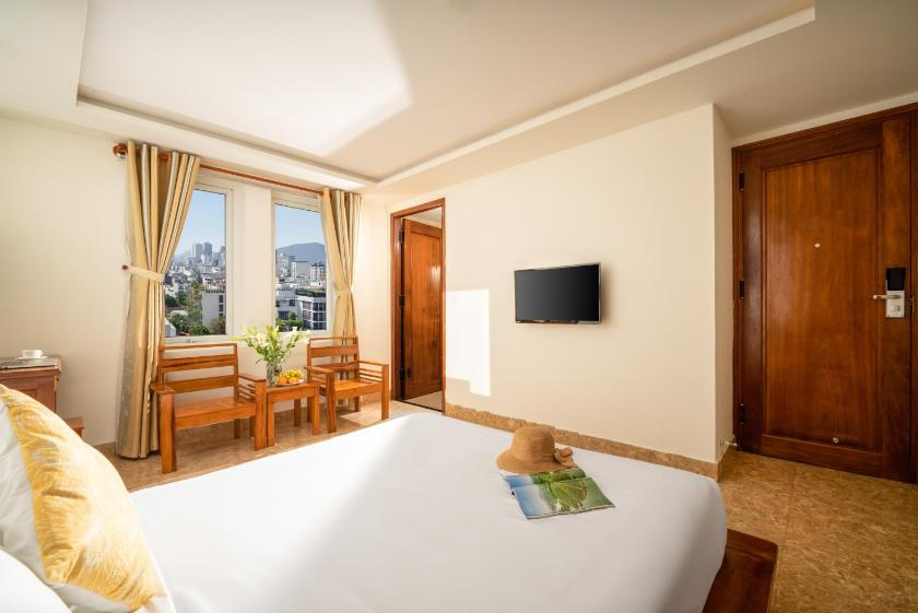 Phòng Superior Giường Đôi Nhìn Ra Thành Phố Phòng Superior Giường Đôi Nhìn Ra Thành Phố