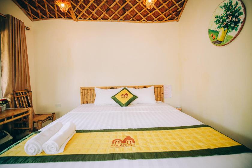 Phòng Có Giường Cỡ Queen Nhìn Ra Hồ Bơi Phòng Có Giường Cỡ Queen Nhìn Ra Hồ Bơi