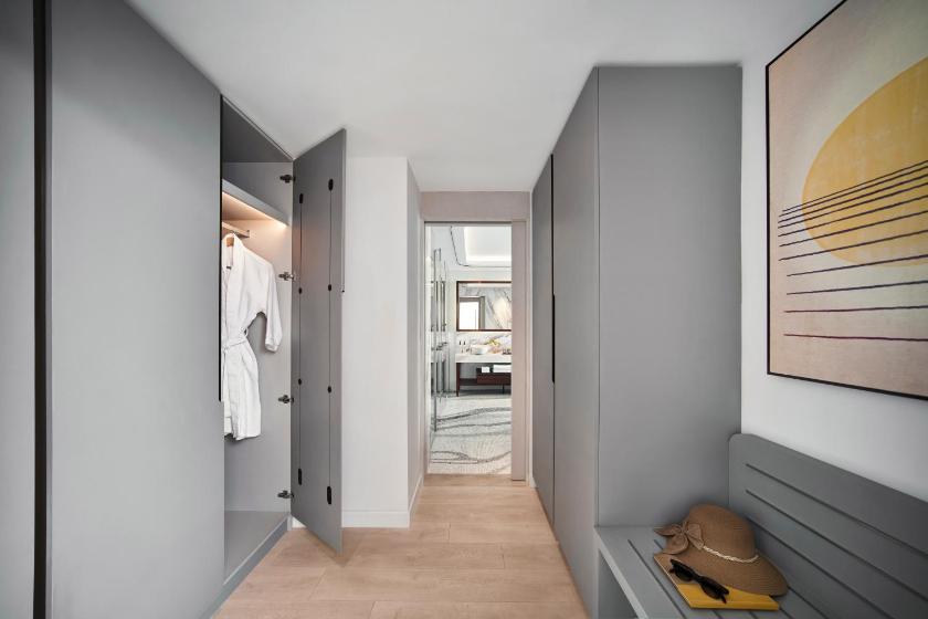 Suite 1 Phòng Ngủ Nhìn Ra Biển Có Ban Công