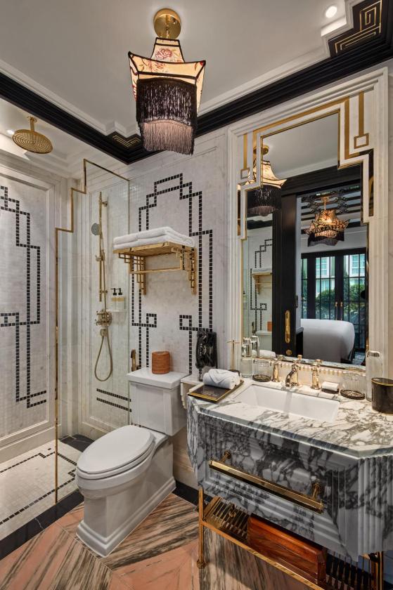 Suite Nhìn Ra Nhà Hát Opera Hoàng Gia Suite Nhìn Ra Nhà Hát Opera Hoàng Gia