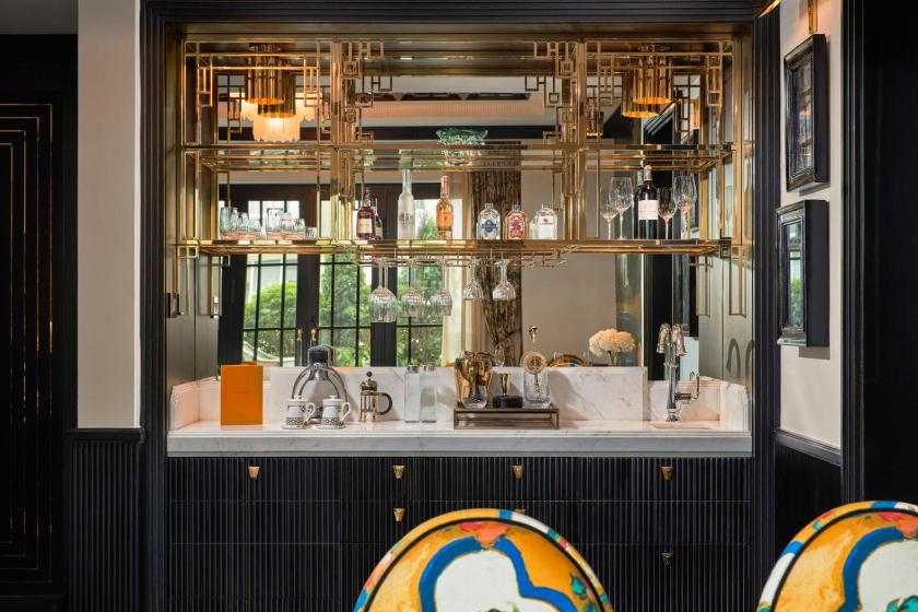 Suite Nhìn Ra Nhà Hát Opera Hoàng Gia Suite Nhìn Ra Nhà Hát Opera Hoàng Gia