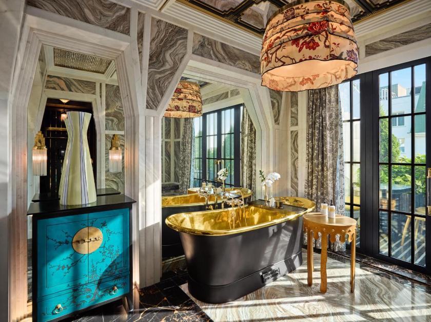 Phòng Grand Nhìn Ra Nhà Hát Lớn Phòng Grand Nhìn Ra Nhà Hát Lớn