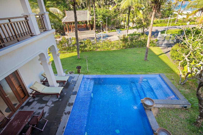 Biệt Thự Nhìn Ra Biển